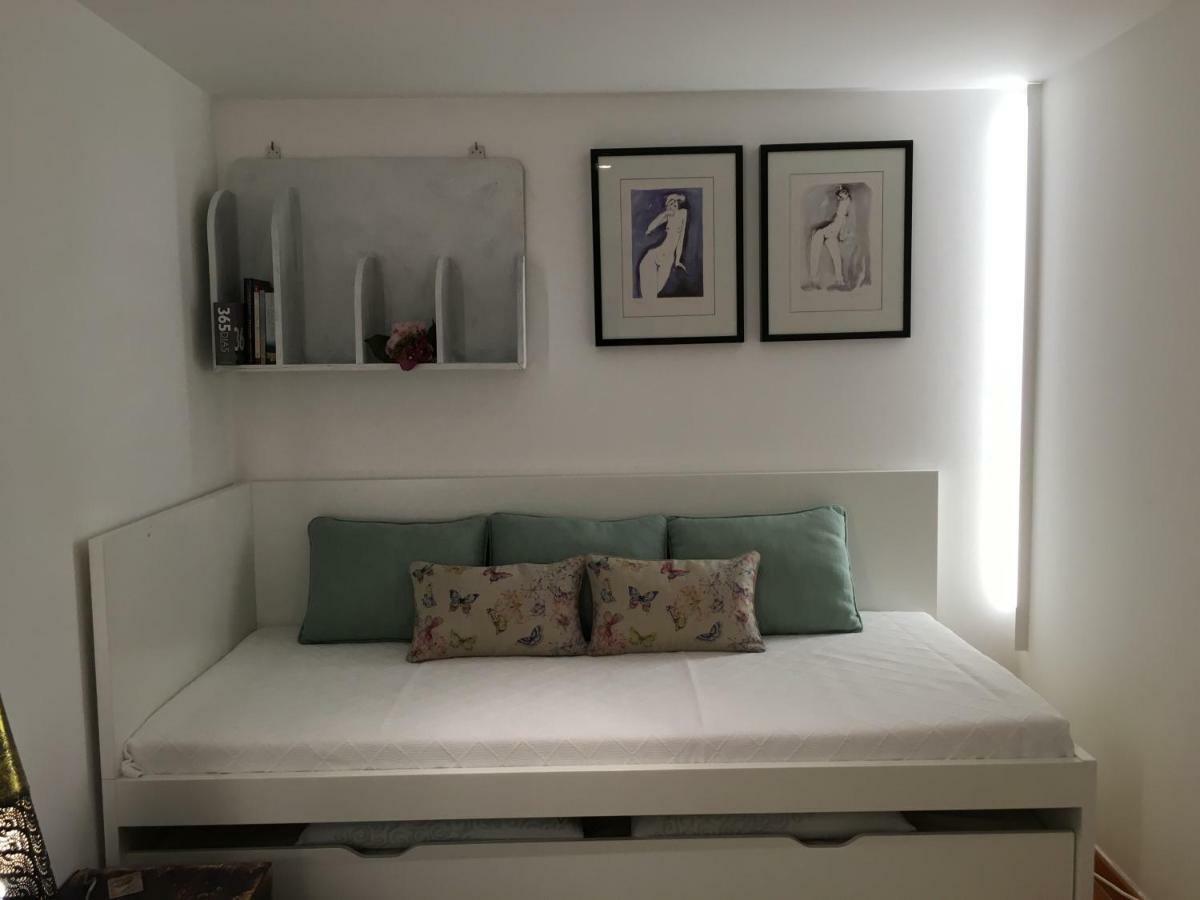 Apartamento Escadinhas De Sao Cristovao Lisboa Exterior foto
